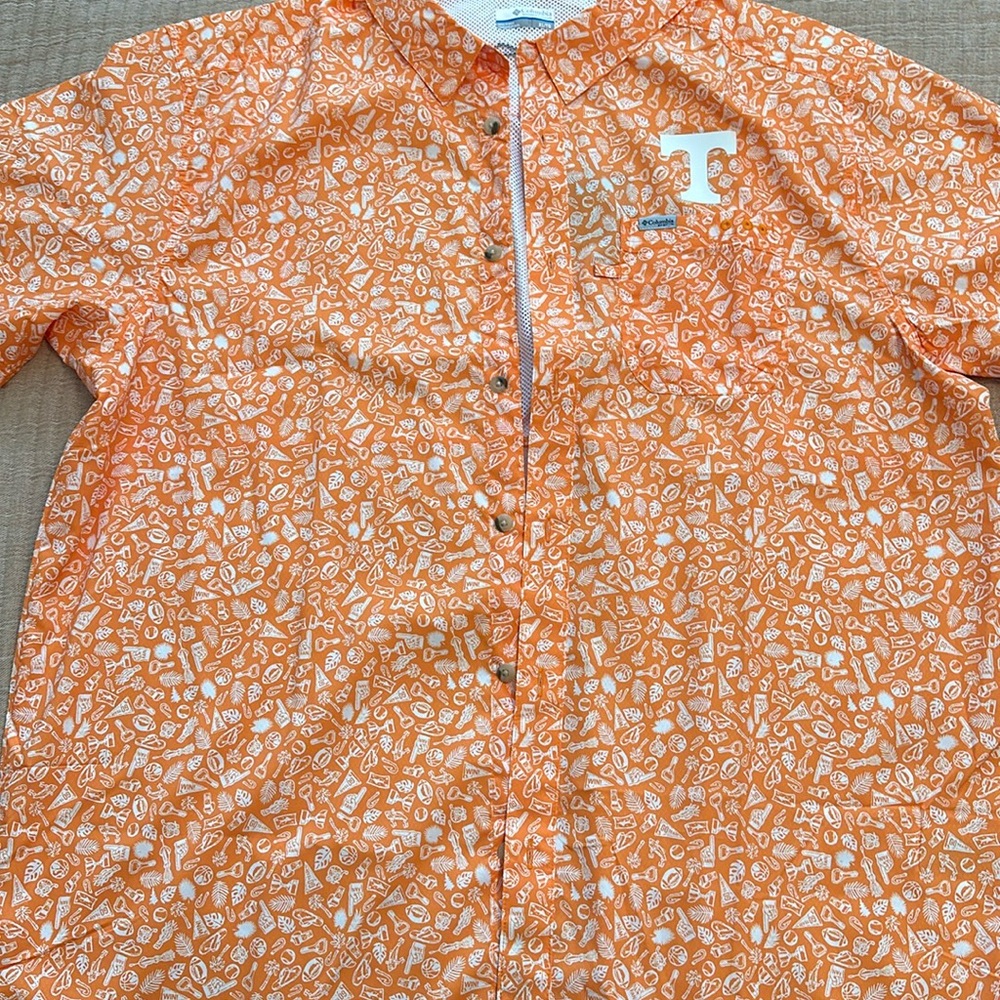 Tennessee Vols Men’s Columbia Button Up Shirt